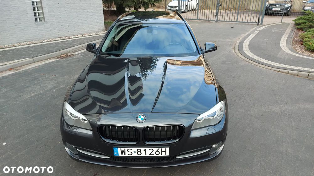 BMW Seria 5 528i Touring Sport-Aut - 12