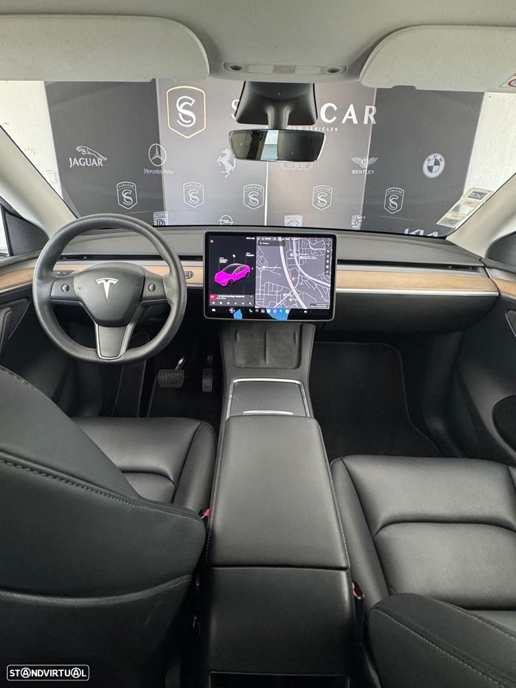 Tesla Model Y Long Range Dual Motor AWD - 19