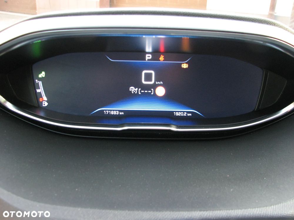 Peugeot 3008 1.5 BlueHDi Allure Pack S&S EAT8 - 27