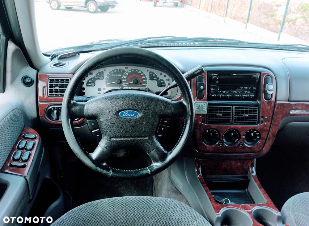 Ford Explorer 4.0 - 16
