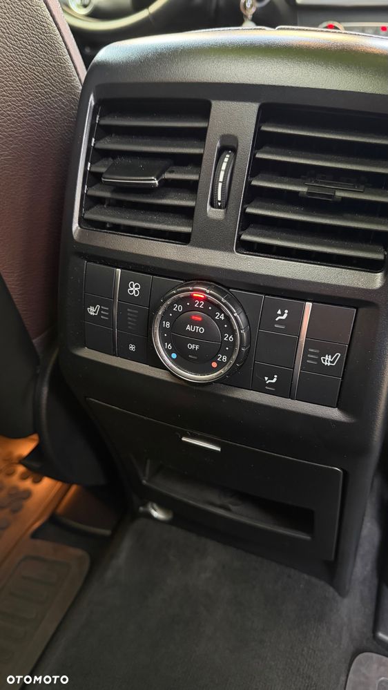 Mercedes-Benz GL 350 BlueTec 4-Matic - 25