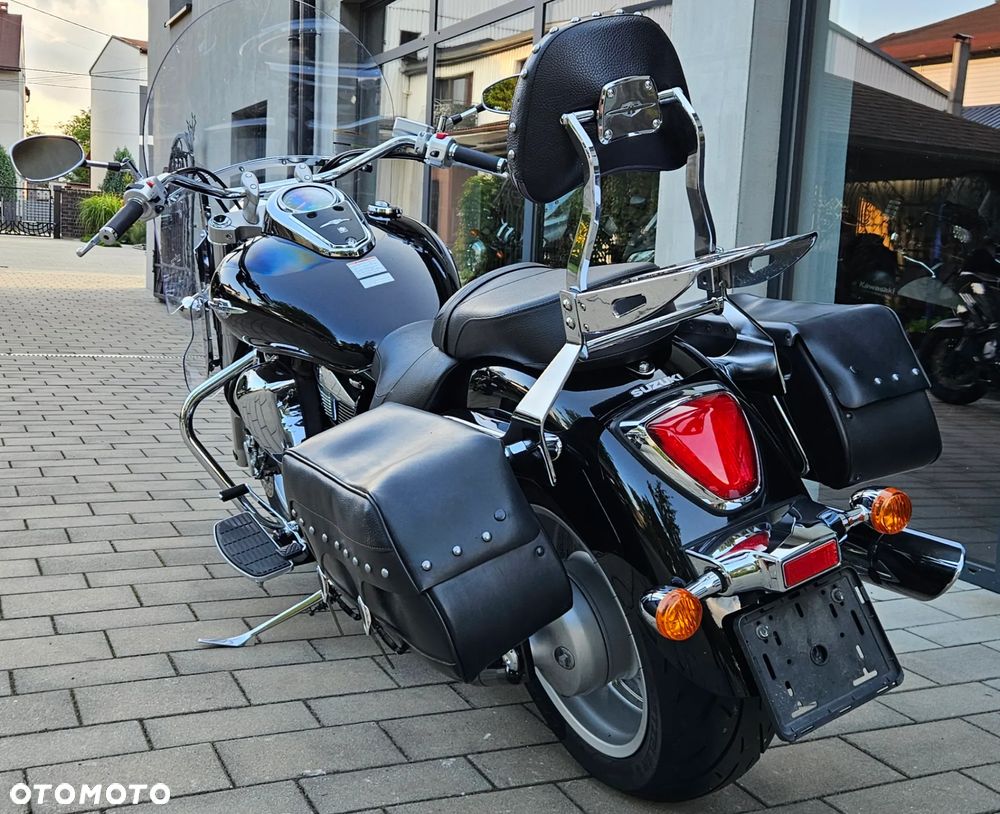Suzuki Intruder - 15