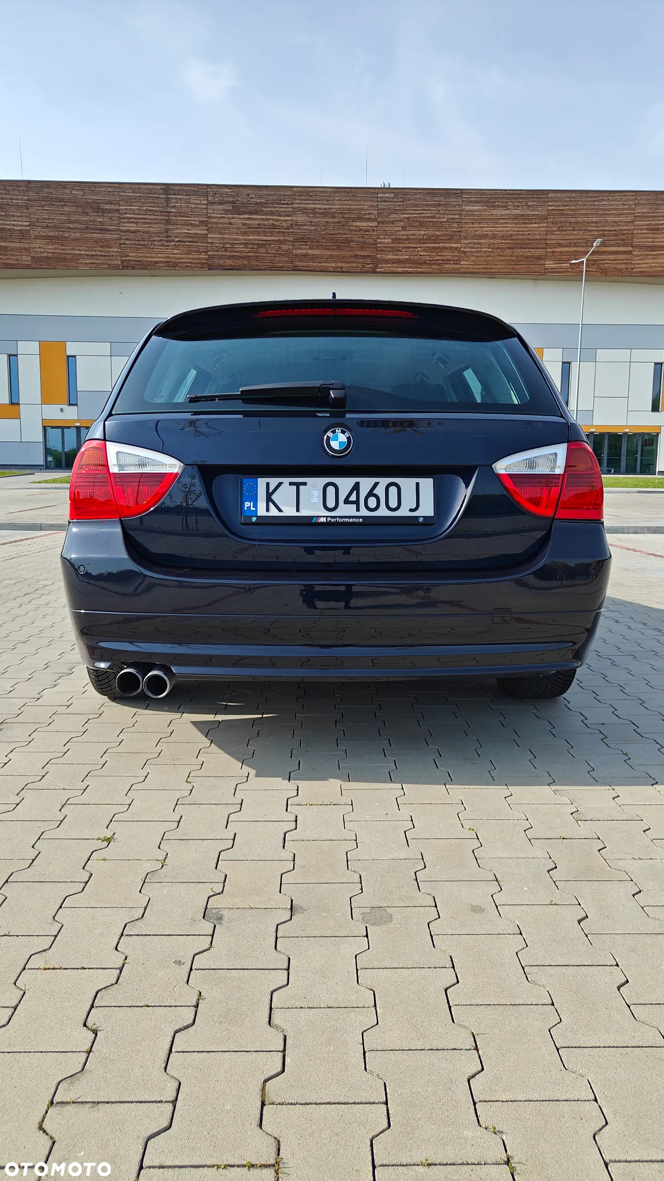 BMW Seria 3 330xi - 23