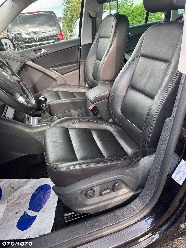 Volkswagen Tiguan - 24