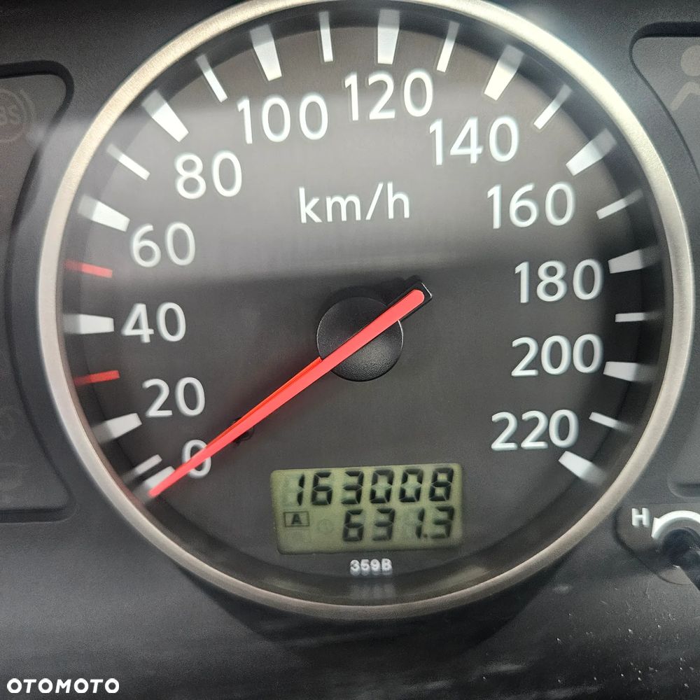 Nissan X-Trail 2.2 dCi Elegance - 38