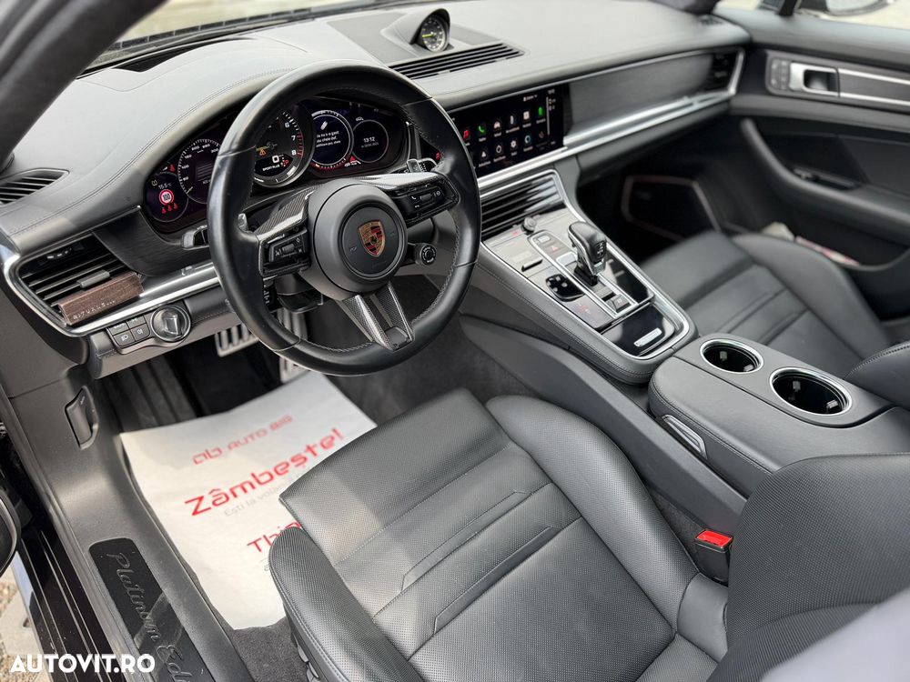 Porsche Panamera - 12