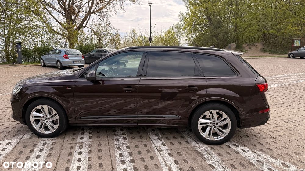 Audi Q7 - 10