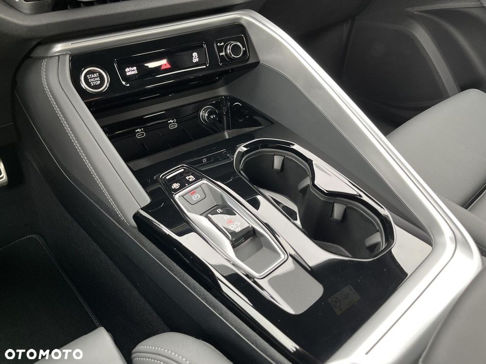 Audi Q5 Sportback - 36