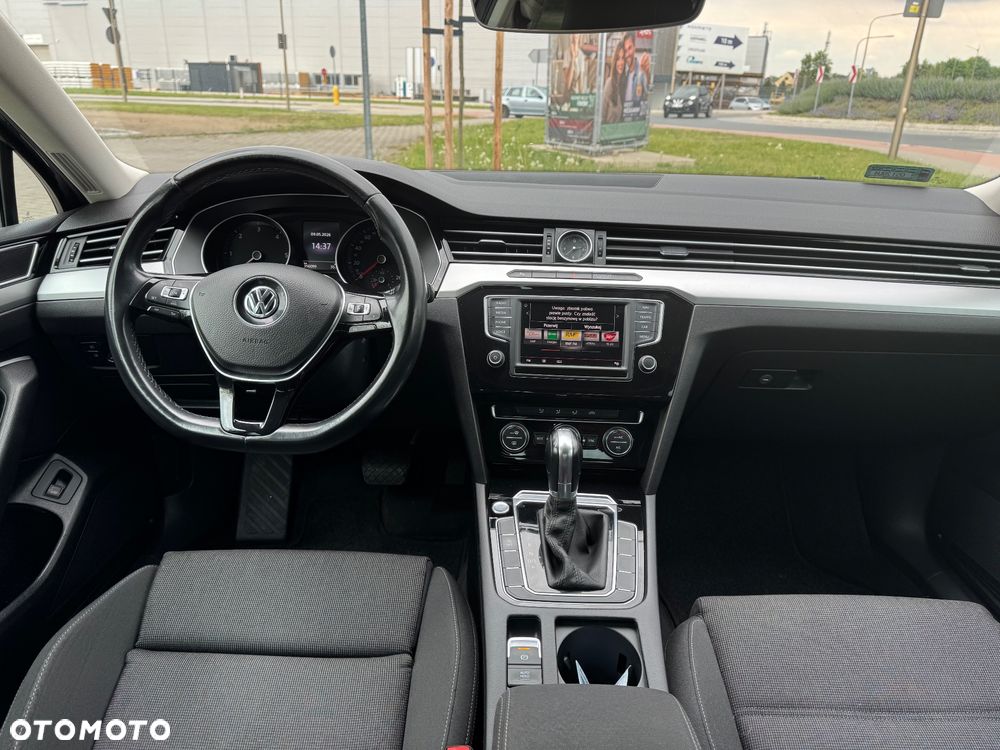 Volkswagen Passat 2.0 TDI BMT Comfortline DSG - 9