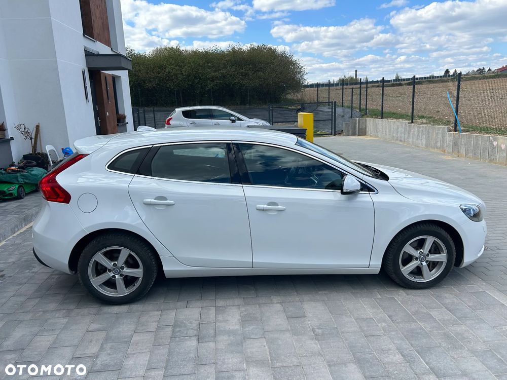 Volvo V40 D3 Geartronic Momentum - 7