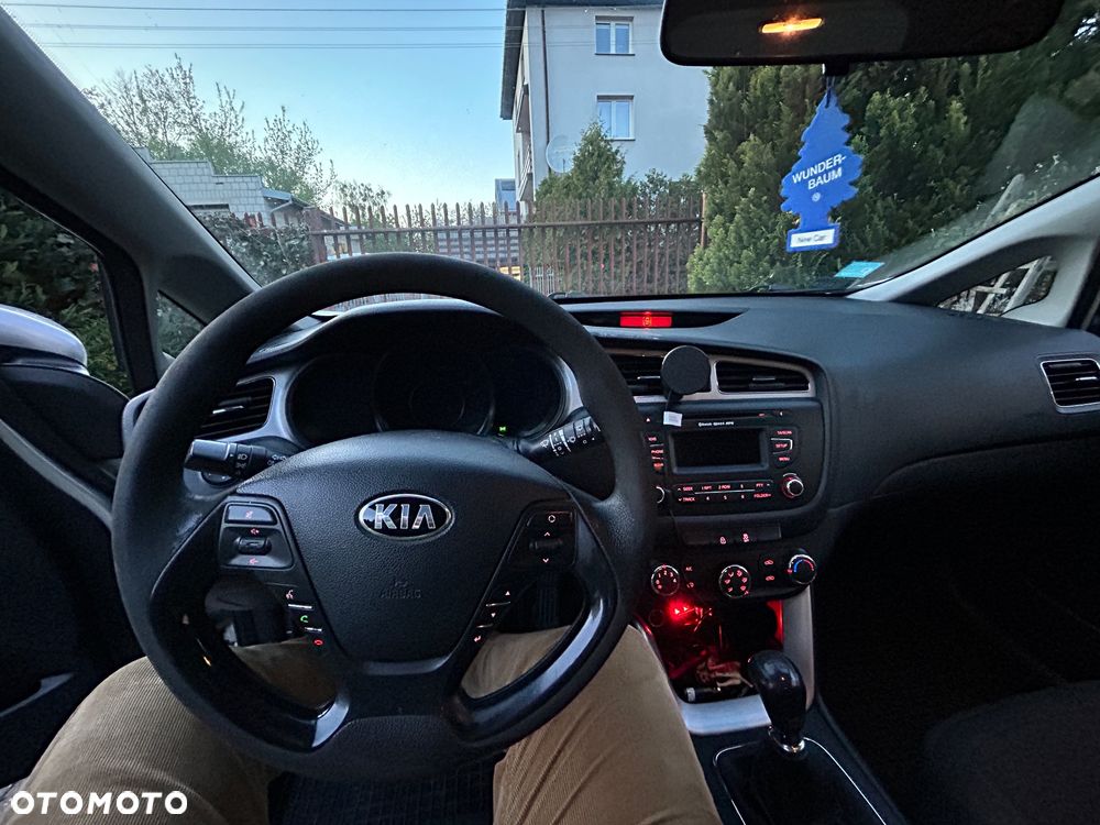 Kia Ceed 1.6 GDI S - 10