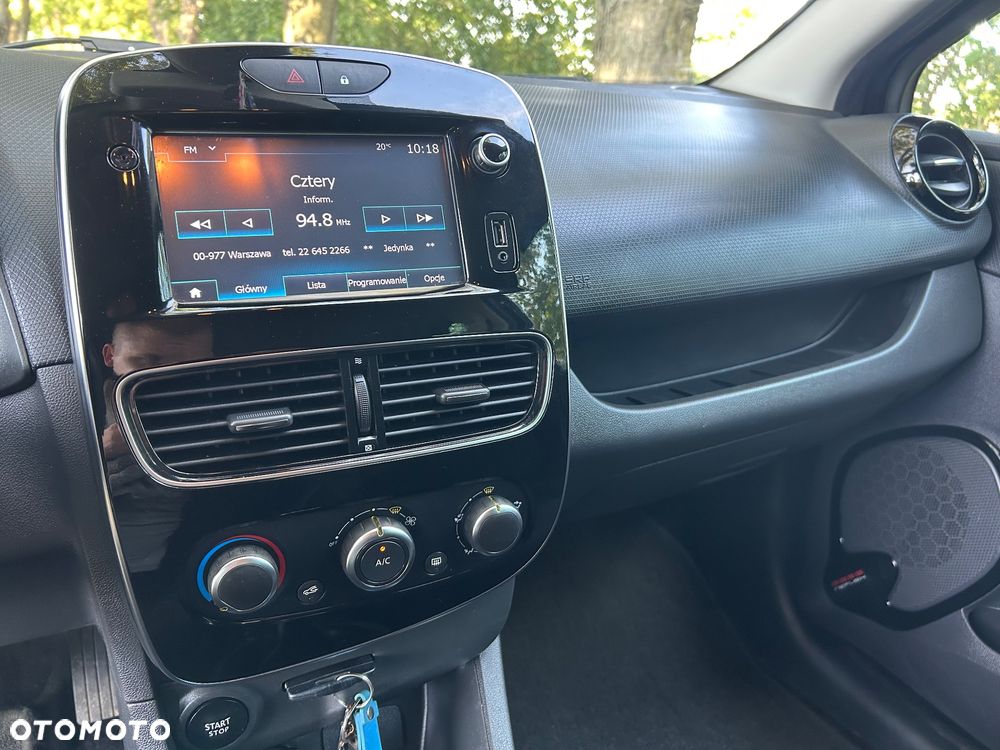 Renault Clio - 17