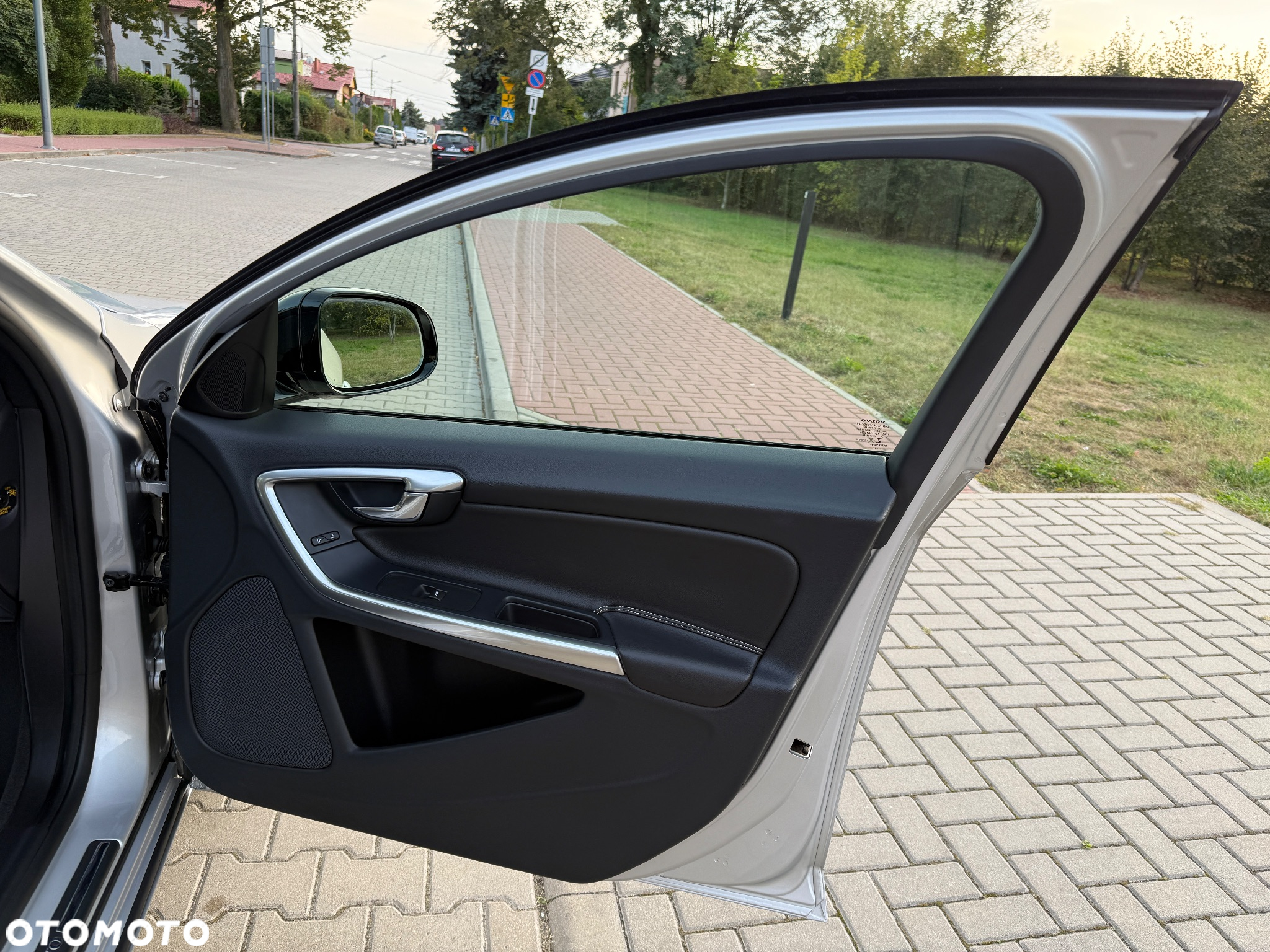 Volvo V60 D3 Geartronic Kinetic - 24