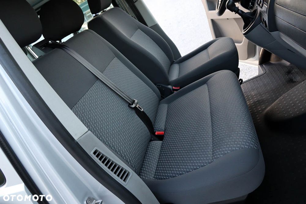 Volkswagen Transporter - 25