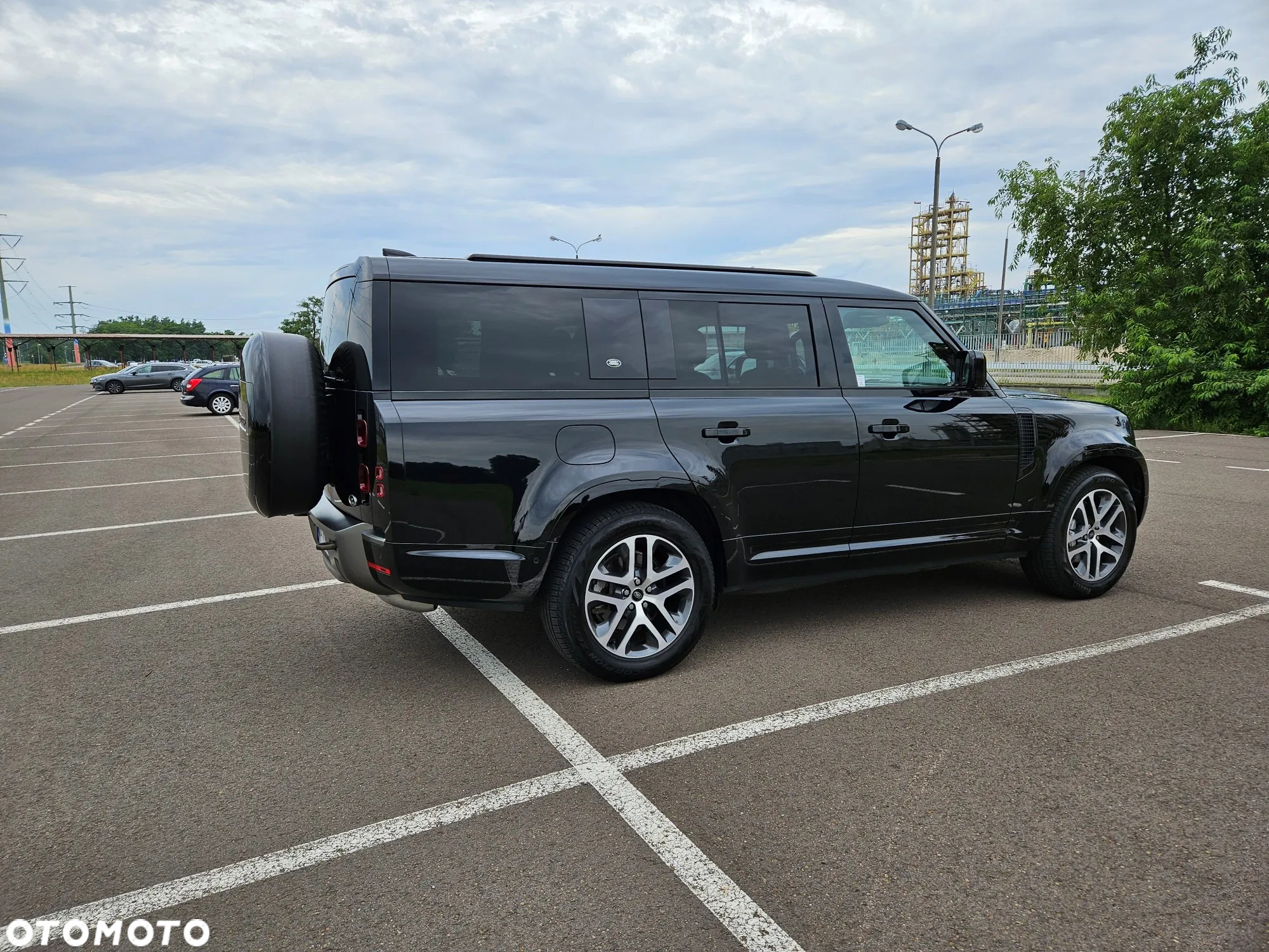 Land Rover Defender 130 3.0 D300 mHEV X-Dynamic HSE - 4