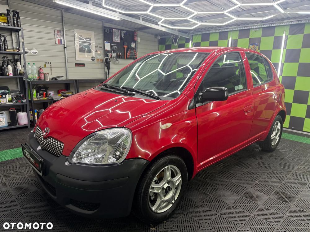 Toyota Yaris 1.0 Terra - 12