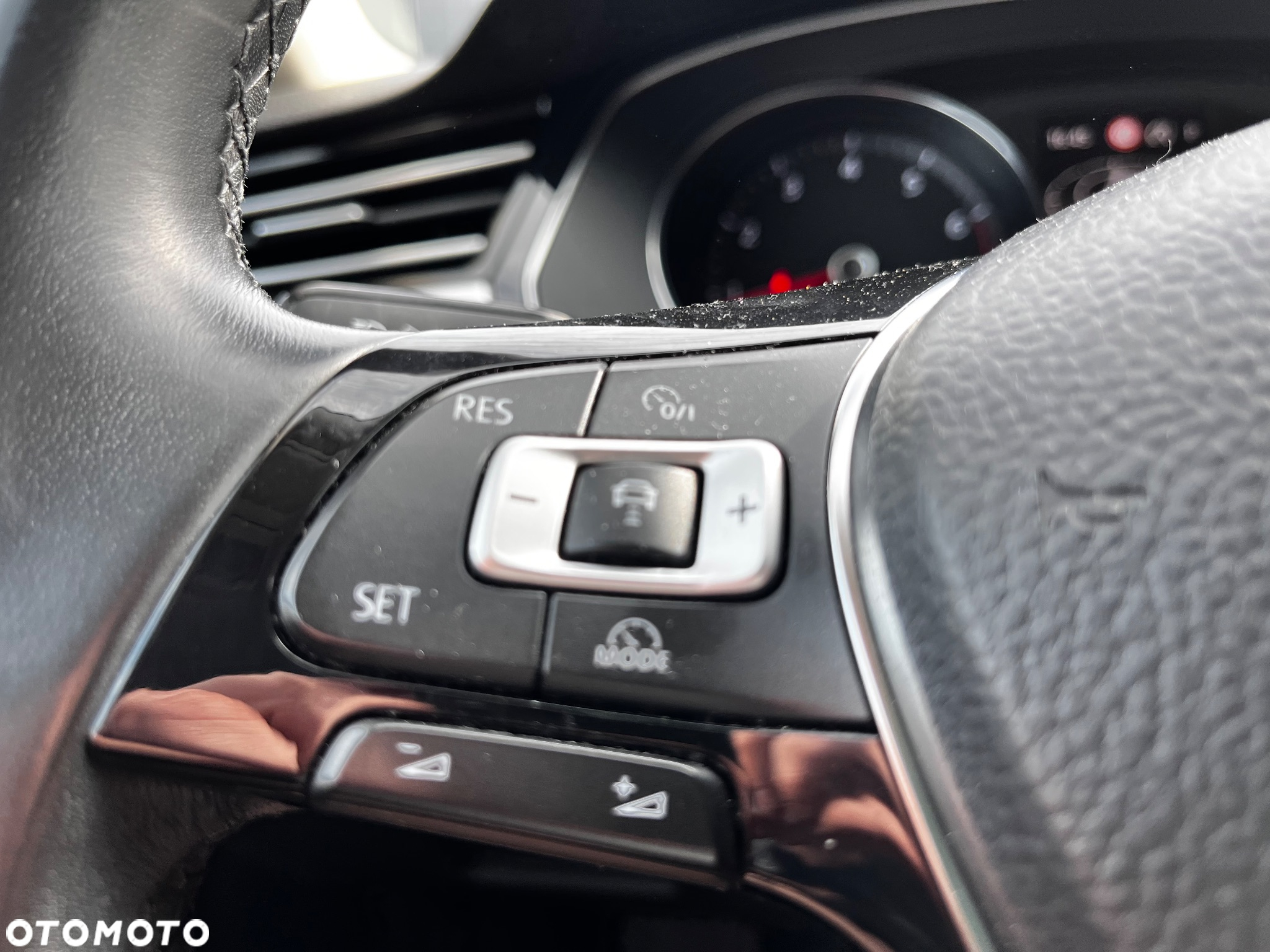 Volkswagen Passat 1.8 TSI BMT Comfortline DSG - 37