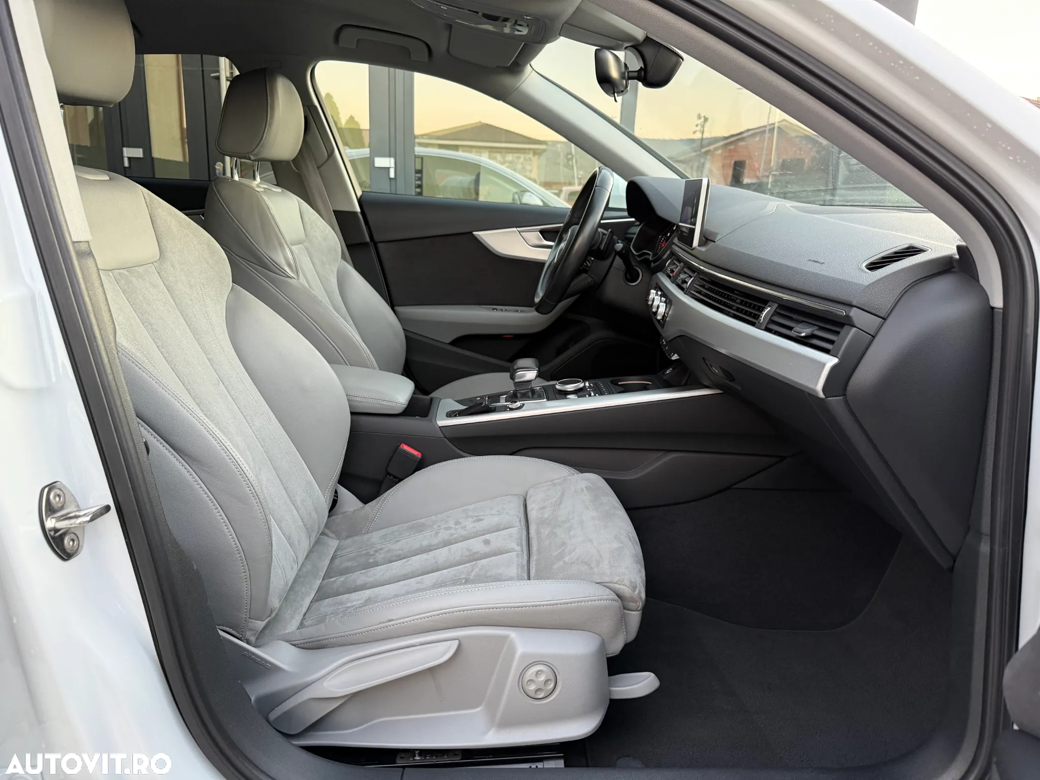 Audi A4 2.0 TDI ultra S tronic Sport - 13