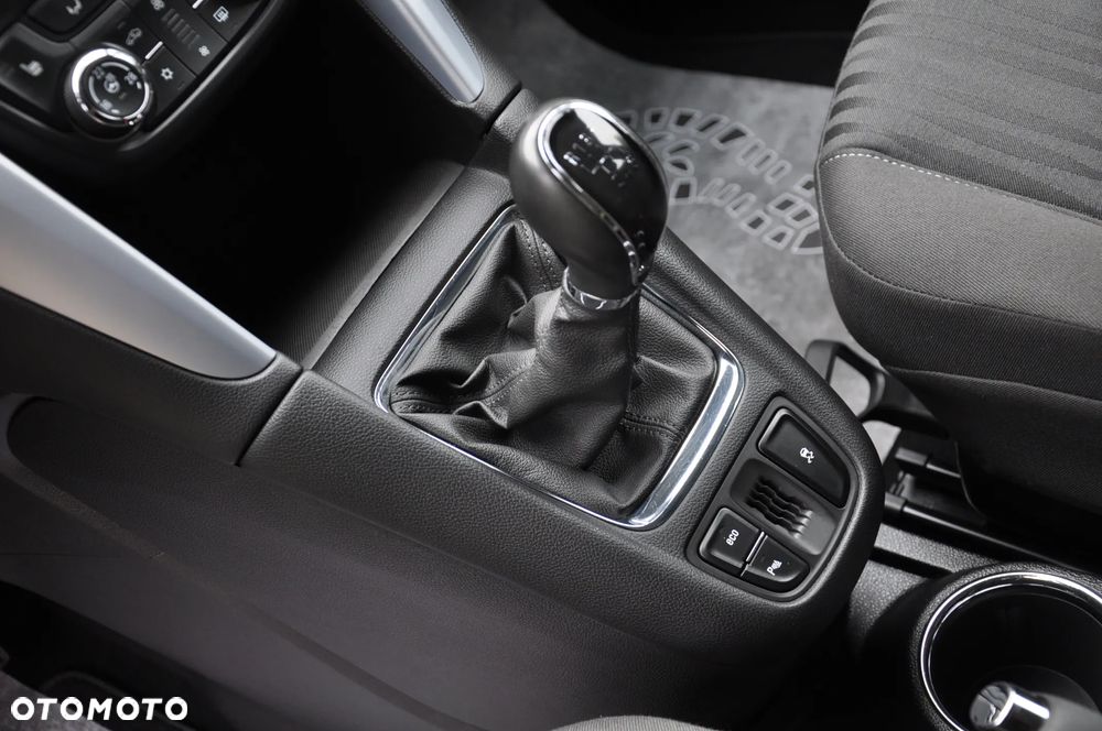 Opel Zafira 2.0 D (CDTI ecoFLEX) Start/Stop Innovation - 19