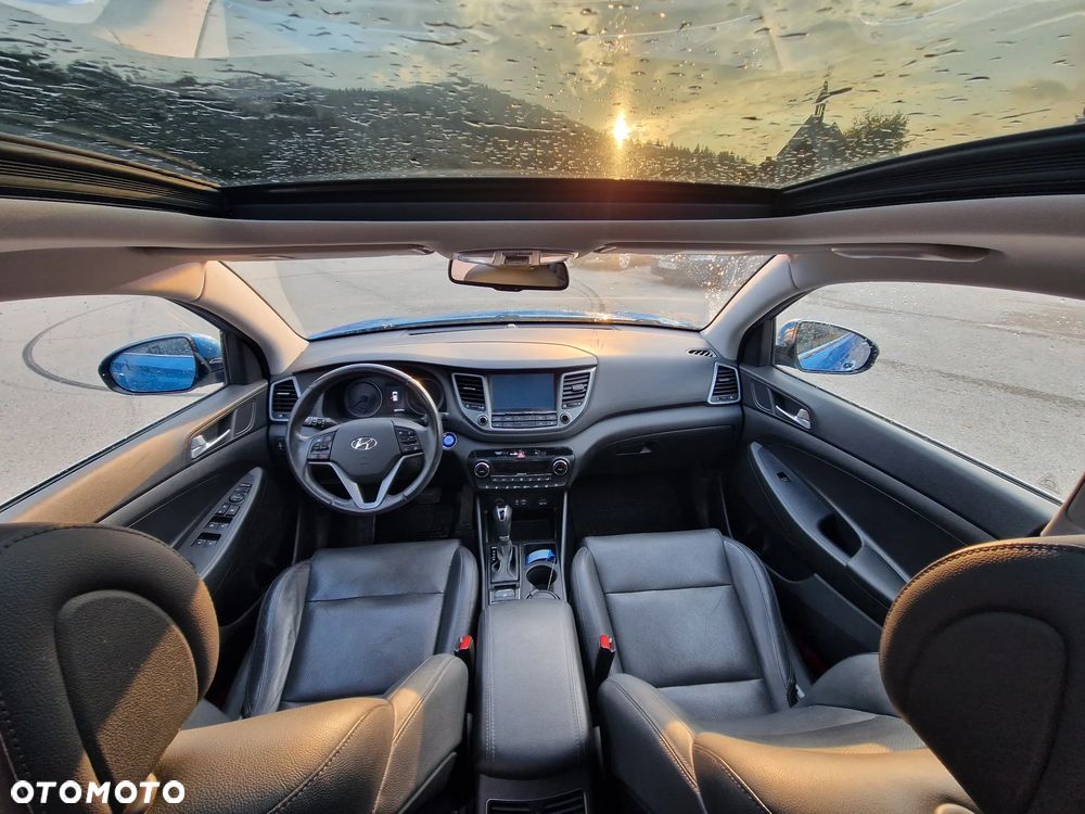 Hyundai Tucson 2.0 CRDI 4WD Automatik Premium - 11