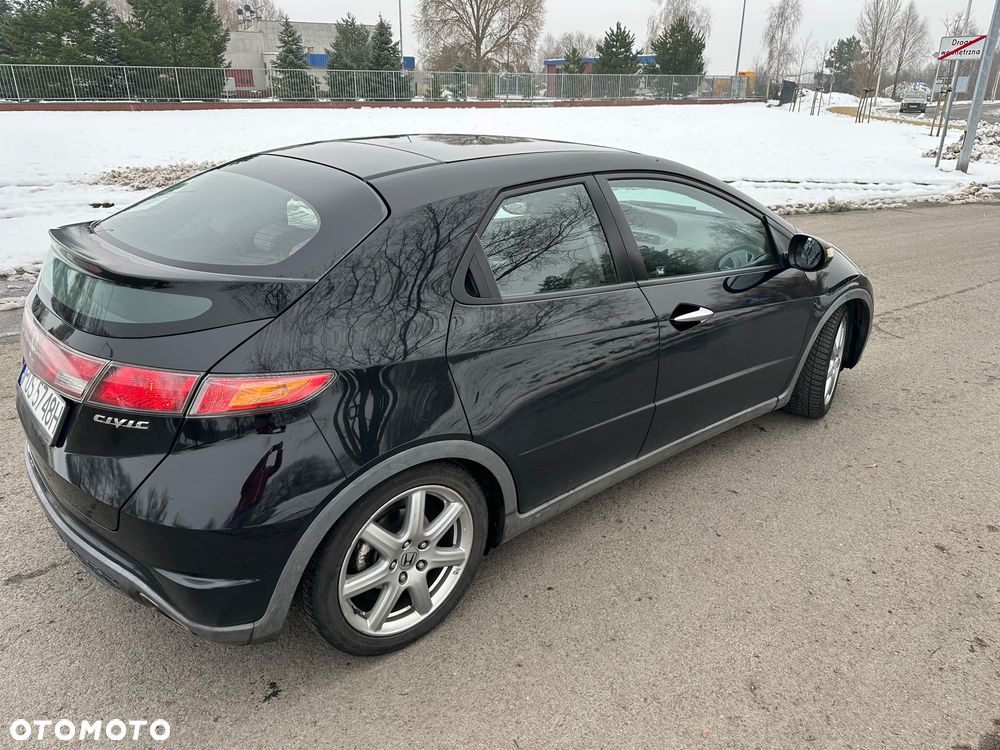 Honda Civic 1.8 Comfort - 24