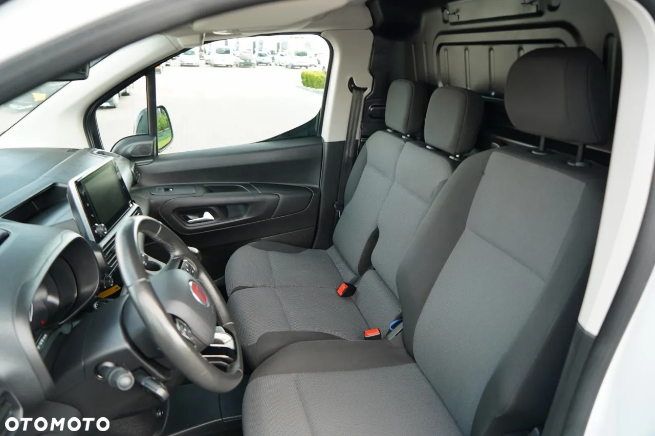 Fiat DOBLO  / FURGON / BLASZAK / 2023 R  / SPROWADZONY - 24