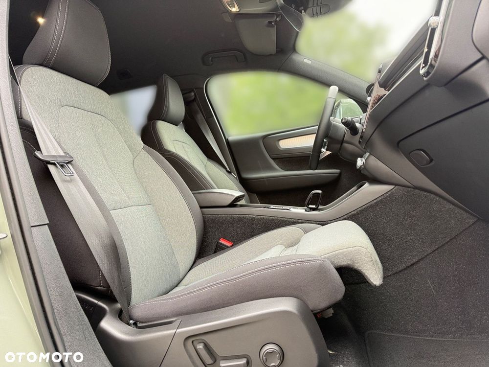 Volvo XC 40 - 23
