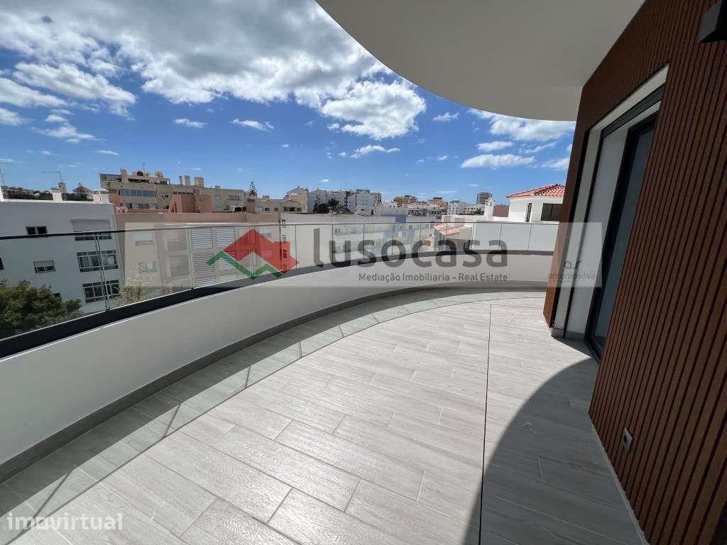 PENTHOUSE, tipo T3, vista 360º, 1 quarto em suite, sala em openspac... - Grande imagem: 5/15