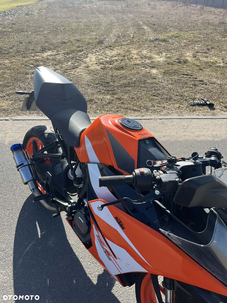 KTM RC 125 - 9