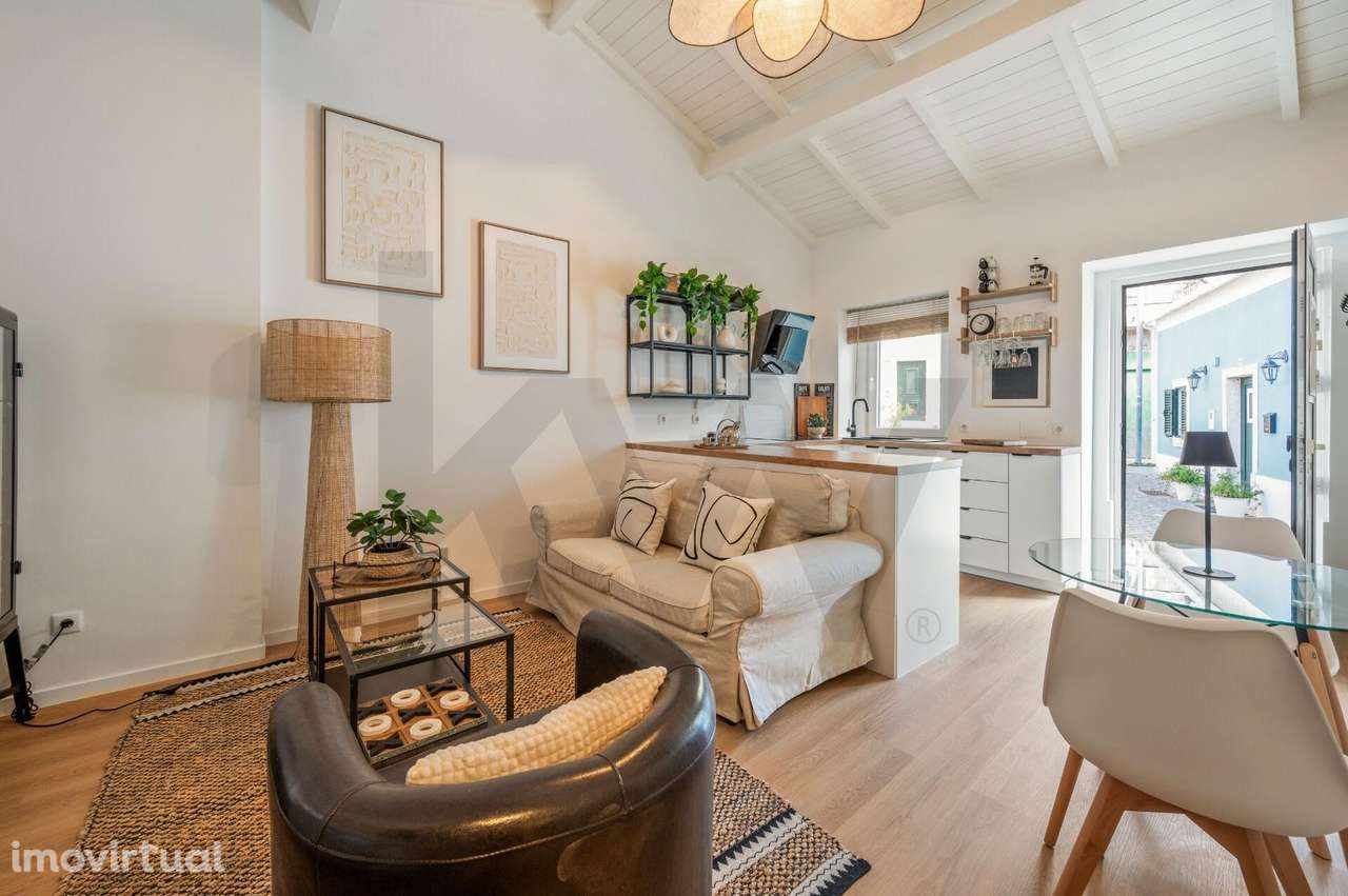 ✨ Arrendamento Exclusivo – T1 Mobilado inserida em Zona Histórica✨ - Grande imagem: 2/53