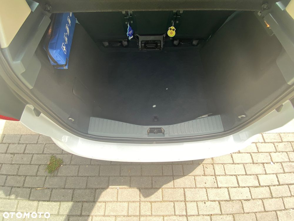 Ford C-MAX 1.6 TDCi Start-Stop-System Titanium - 32