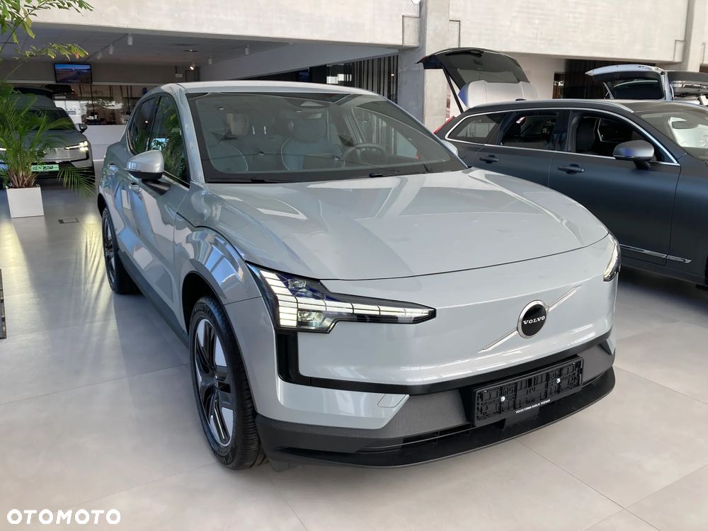 Volvo EX30 51kWh Single Motor Plus - 9