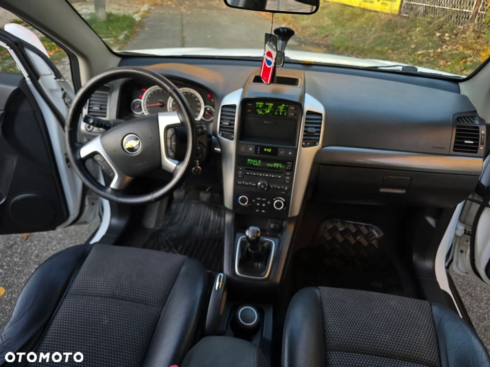 Chevrolet Captiva - 22