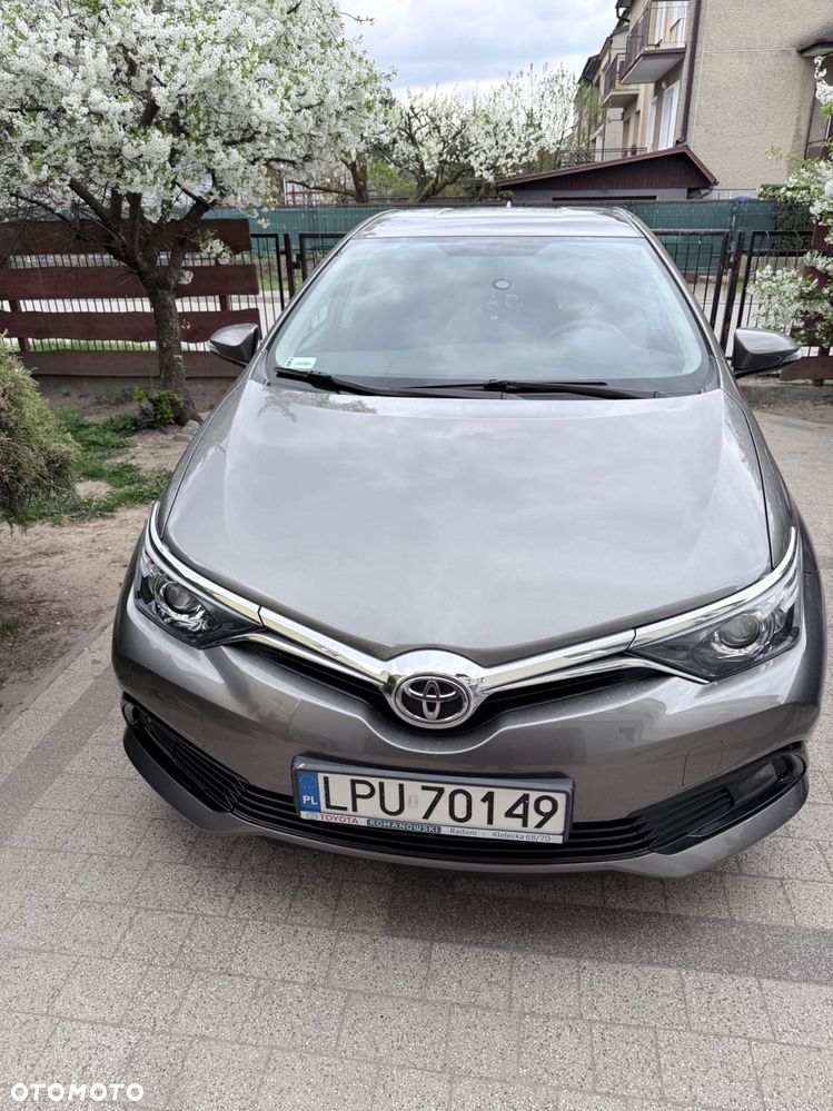 Toyota Auris - 1