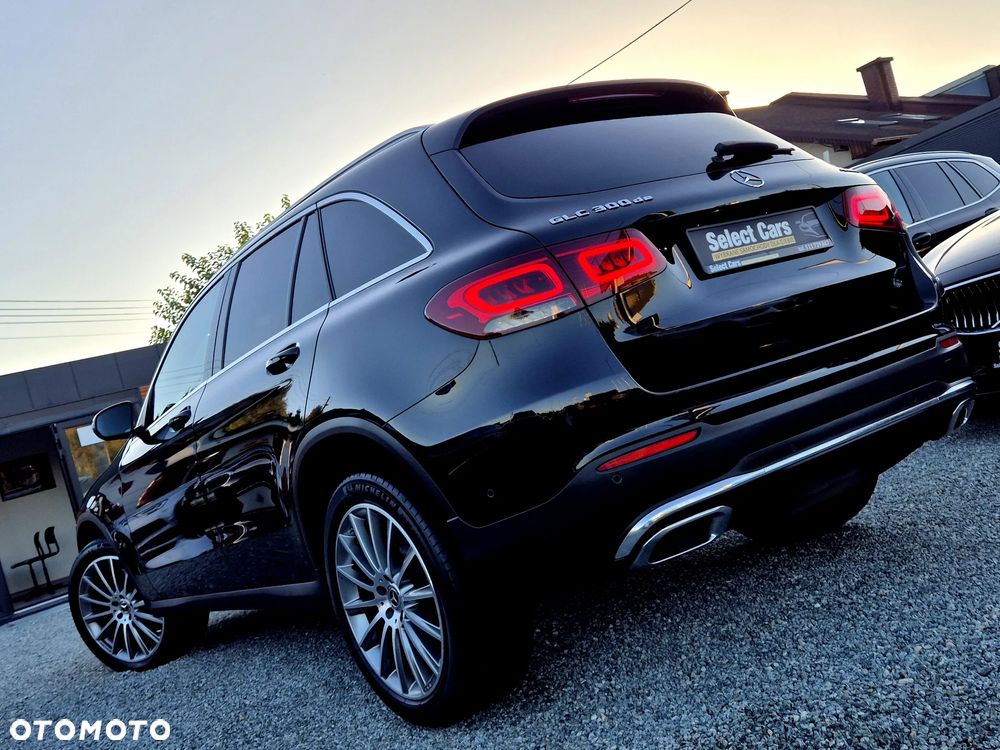 Mercedes-Benz GLC - 33