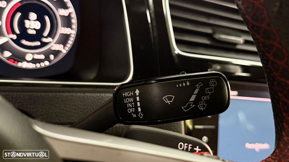 VW Golf 2.0 TSI GTi TCR DSG - 35