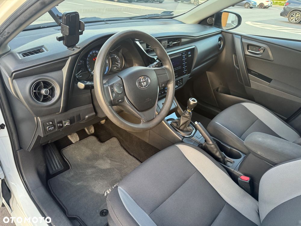 Toyota Auris 1.6 Classic Plus - 7