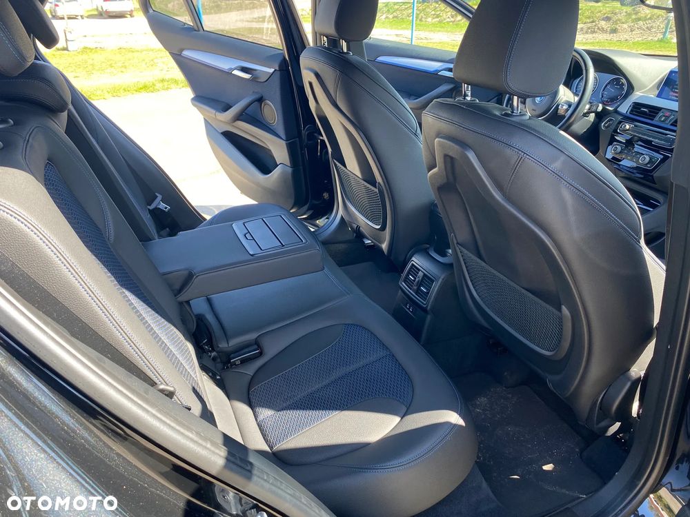 BMW X2 sDrive18d Edition M Mesh - 12