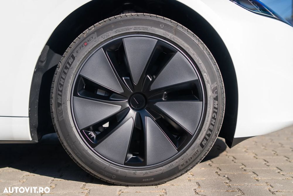 Tesla Model 3 Long Range RWD Premium - 9