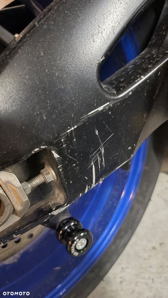 Suzuki GSX-R - 6