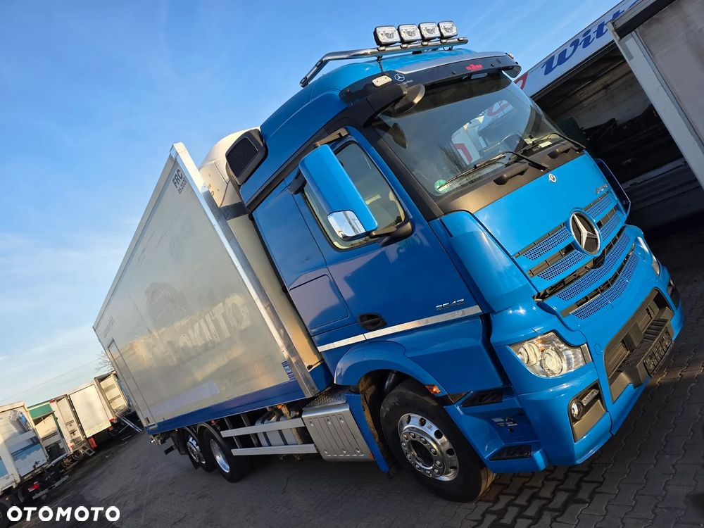 Mercedes-Benz ACTROS * ANTOS *  izoterma*kontener * napojówka*przewierty sterowane *chłodnia *kurier - 16