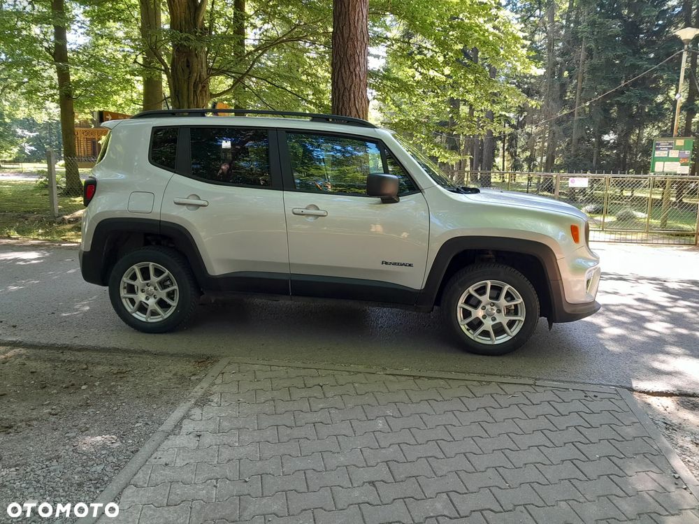 Jeep Renegade - 38