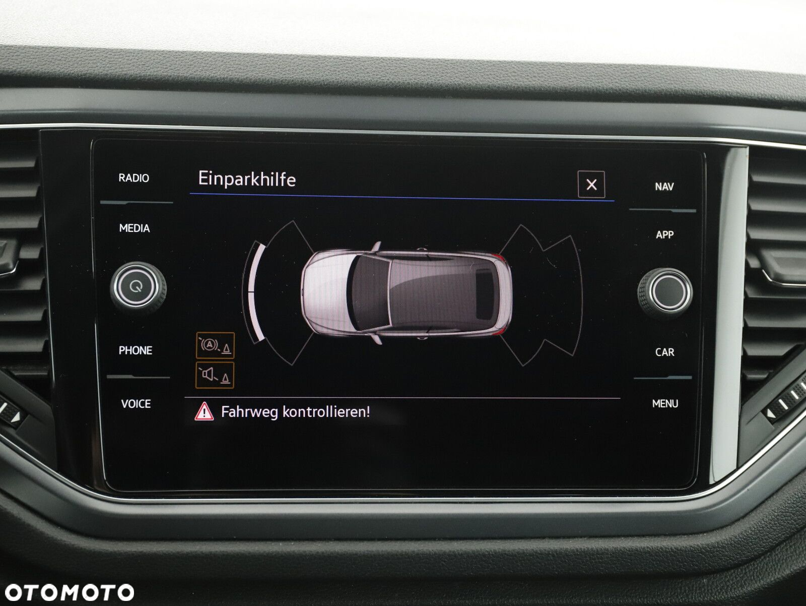Volkswagen T-Roc - 27