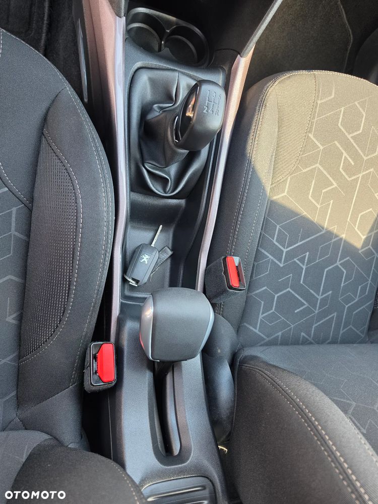 Peugeot 2008 - 20
