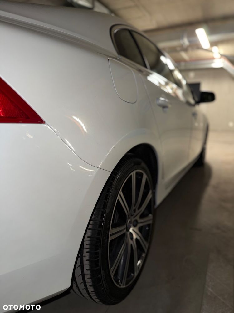 Volvo S60 2.5 T5 AWD - 8