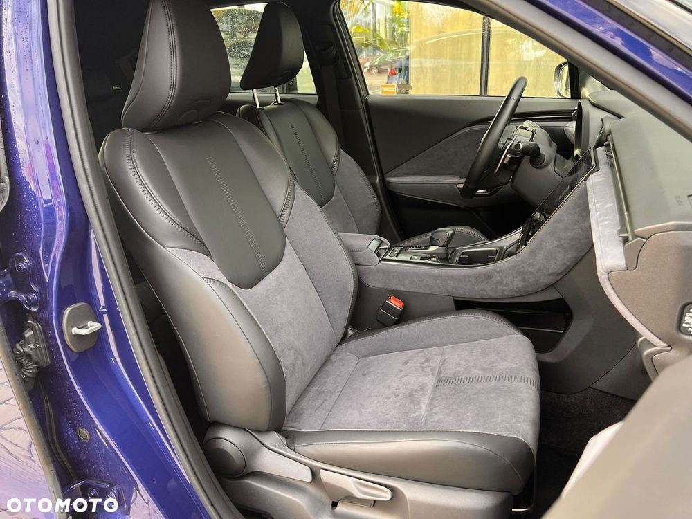 Lexus LBX 1.5 Hybrid Original Edition - 22