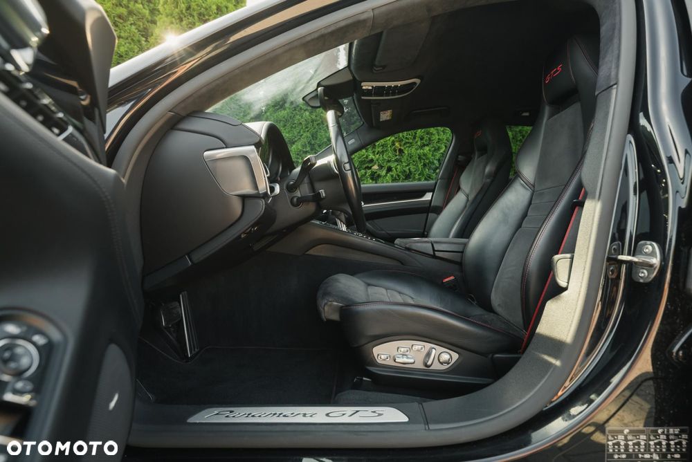 Porsche Panamera - 13