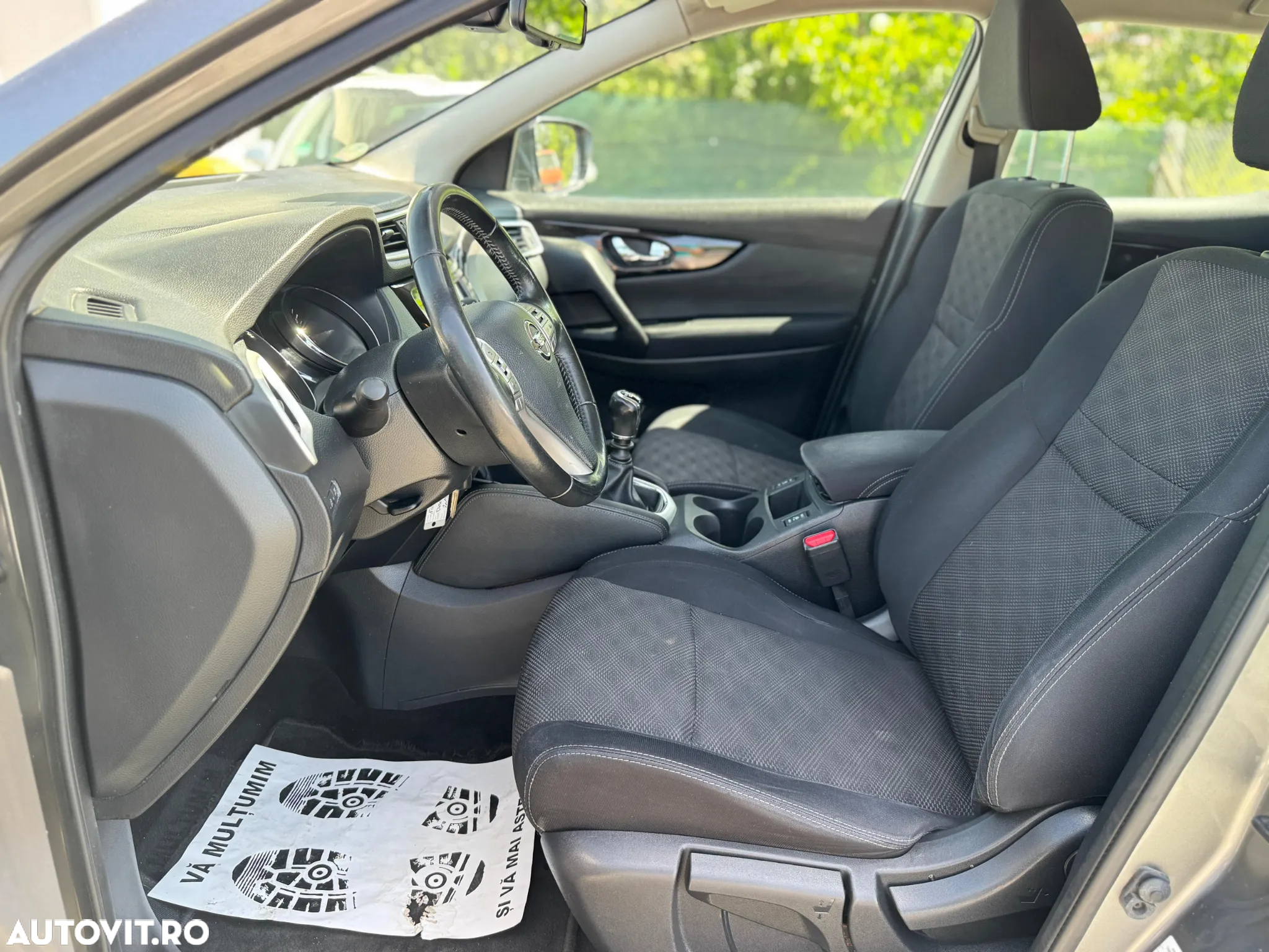 Nissan Qashqai 1.5 DCI N-Connecta - 10