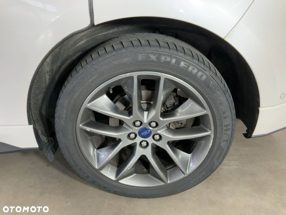 Ford Edge 2.0 TDCi Bi-Turbo 4x4 ST-LINE - 14