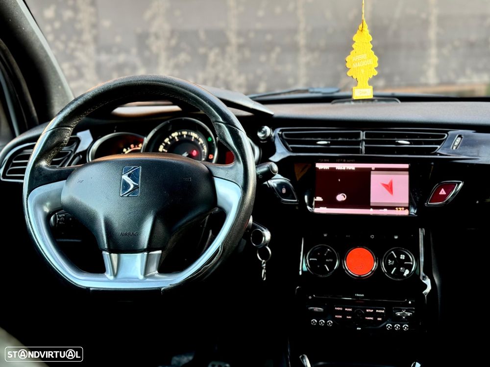 Citroën DS3 1.6 e-HDi So Chic 95g - 3